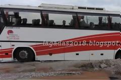 Το οδόστρωμα «κατάπιε» λεωφορείο στον Λαγκαδά