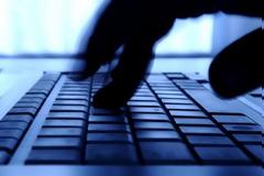 Τα προσωπικά δεδομένα παραμένουν... προσωρινώς ανοικτά