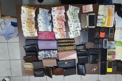 Πλούσια η δράση της συμμορίας των πορτοφολάδων που εξάρθρωσε η Υποδιεύθυνση Ασφαλείας Αθηνών