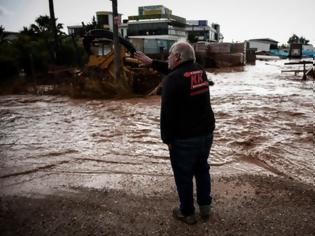 Φωτογραφία για «Χάος» και πάλι στην Μάνδρα – «Ποτάμια» οι δρόμοι, πλημμυρίζουν κτίρια από την ισχυρή βροχόπτωση