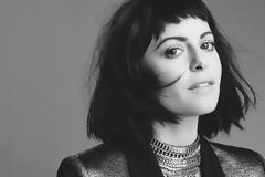 Αληθινή ιστορία: Στα 22 της έτρωγε από τα σκουπίδια, στα 30 έχει 100 εκ. δολάρια!