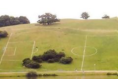 Τα 10 πιο περίεργα γήπεδα ποδοσφαίρου! [photos]