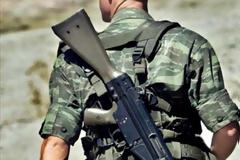 Θάνατος στρατιώτη στη Ρω: Σοκαρισμένος ο δεύτερος οπλίτης που έκαναν μαζί σκοπιά
