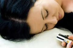 Το smartphone βλάπτει σοβαρά τον ύπνο