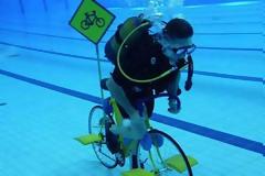 Ashrita Furman: Ο άνθρωπος που έχει σπάσει τα περισσότερα (350) ρεκόρ γκίνες! [photo-video]