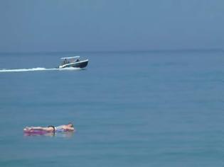 Φωτογραφία για Απίστευτη περιπέτεια 55χρονης στο Ρέθυμνο -20 ώρες στη θάλασσα σε ένα στρώμα, την εντόπισε πιλότος!
