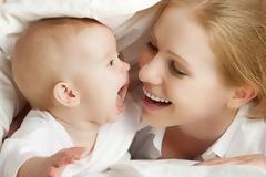 Η πρώτες λέξεις του μωρού σας δεν έχουν καμία σχέση με αυτό που νομίζετε