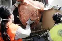 Σοκαριστικό εργατικό ατύχημα: Πετάχτηκε οξύ στο πρόσωπο καθαρίστριας του δήμου Θεσσαλονίκης