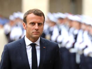 Φωτογραφία για Γαλλία: Ο Μακρόν επαναφέρει τη στρατιωτική θητεία σε 16χρονους άνδρες και γυναίκες;