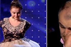 Θα συγκλονιστείτε: Αυτή η μικρούλα παίζει πιάνο χωρίς χέρια - Από την ώρα που είδαμε το βίντεο δεν σταματήσαμε να κλαίμε