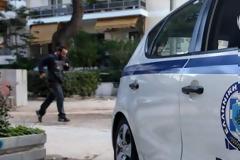 Αθίγγανοι στα Άνω Λιόσια έσπασαν στο ξύλο 2 αστυνομικούς και διέλυσαν περιπολικό επειδή τους έκαναν παρατήρηση για μπαλωθιές!