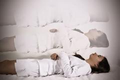 Τι συμβαίνει πραγματικά όταν πεθαίνουμε; Διαβάστε μαρτυρίες που κόβουν την ανάσα!