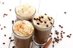 Προσοχή! Κόψε το γάλα και τη ζάχαρη από τον καφέ!