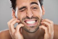 Έχετε γένια και σας πιάνει φαγούρα; Τι συμβαίνει;