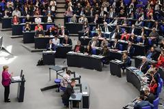 ΥΠΕΡΨΗΦΙΣΤΙΚΕ ΑΠΟ ΤΗ BUNDESTAG Η ΣΥΜΦΩΝΙΑ ΤΟΥ EUROGROUP
