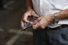 Αρμαγεδδών στις συντάξεις – Κόβονται ακόμη και αυτές των 500 ευρώ – Αναλυτικά παραδείγματα