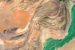 Η ΕΛΛΑΔΑ ΚΑΙ ΧΩΡΙΣ ΤΗΣ Ε..Ε ΑΠΕΙΛΟΥΝΤΑΙ ΜΕ ΕΡΗΜΟΠΟΙΗΣΗ