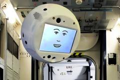 Το αιωρούμενο «έξυπνο» ρομπότ Cimon στον Διαστημικό Σταθμό