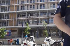 Καταγγέλεται αστυνομικός ότι χτύπησε και έσυρε δικηγόρο έξω από αίθουσα των δικαστηρίων  - Καταθέτει μήνυση και ο Δικηγορικός Σύλλογος