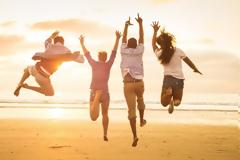 Πώς να γίνουμε ευτυχισμένοι άνθρωποι ;