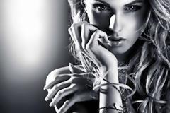 5 κανόνες στον έρωτα που κάθε γυναίκα πρέπει να ακολουθεί