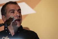 ΑΠΟΧΩΡΗΣΗ ΑΠΟ ΤΟ ΚΙΝ.ΑΛ. ΕΙΣΗΓΗΘΗΚΕ Ο ΣΤ. ΘΕΟΔΩΡΑΚΗΣ