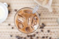 4 πράγματα που πρέπει να ξέρεις για τον ντεκαφεϊνέ