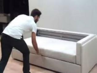 Φωτογραφία για Απίστευτος καναπές μετατρέπεται σε δευτερόλεπτα σε κάτι που δεν φαντάζεστε! [video]