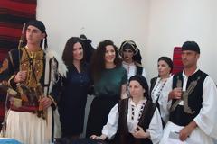 Εξαιρετική παρουσίαση με θέμα την λαογραφία από τους μαθητές του σχολείου Δεύτερης ευκαιρίας Αγρινίου υπο τη επίβλεψη των Εκπαιδευτριών Αργυρώς Δημητρέλου και Μαρίας Φερεντίνου