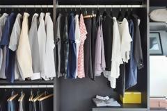 Πώς θα εξοικονομήσετε χώρο στη ντουλάπα σας