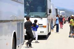 Προσφυγικό: Όλοι πήραν χρήματα, εμείς πολλούς πρόσφυγες και μειωμένο ΦΠΑ για 6 μήνες