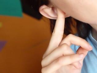 Φωτογραφία για Πώς βγαίνει το νερό από το αυτί: 6 εύκολοι τρόποι