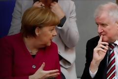 Πολιτική κρίση στη Γερμανία: Παραιτήθηκε ο Χορστ Ζεεχόφερ