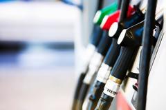 Ο «λογαριασμός» από τις ανατιμήσεις των καυσίμων