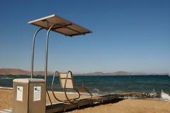 Πλαζ Κουρέντι: Για δεύτερη χρονιά τοποθετήθηκε ράμπα για ΑμεΑ