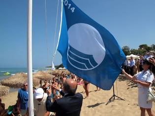 Φωτογραφία για 519 καθαρές παραλίες έλαβαν την «Γαλάζια Σημαία» - Από την Εύβοια βραβεύτηκαν μόνο τρεις Πλαζ