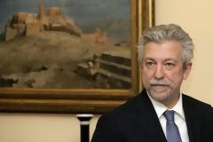 Αλλοδαποί καταδικασθέντες για ληστείες γίνονται Έλληνες πολίτες με απόφαση Κοντονή