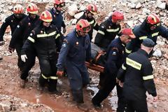 Εγκλημα στις λάσπες-Πόρισμα «φωτιά»-39 αυθαίρετα μέσα σε ρέμα