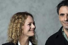 Vanessa Paradis: Η πρώην του Jonny Depp ντύθηκε νυφούλα!