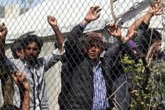 Δήμαρχοι των νησιών Αν. Αιγαίου: Οχι σε νέα hotspot με αντάλλαγμα τον ΦΠΑ