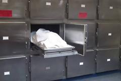 Αποκάλυψη σοκ: Βρήκαν γυναίκα ζωντανή μέσα σε ψυγείο νεκροτομείου