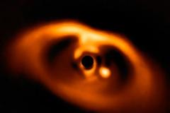 Εκπληκτική εικόνα! Η στιγμή της γέννησης ενός πλανήτη