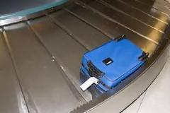 ΔΕΝ ΥΠΑΡΧΕΙ! Τα πιο κουλά...πράγματα που έχουν πάρει μαζί τους σε αποσκευές