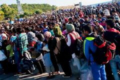 Ένα ακόμη νομοσχέδιο υπέρ της λαθρομετανάστευσης εξαπλώνει τα hot spots σε όλες τις γειτονιές της χώρας