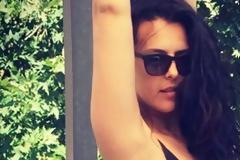 3 κυρίες της σόουμπιζ φόρεσαν ακριβώς το ίδιο μαγιό -Λαφαζάνη, Κορινθίου, Σαββίδου