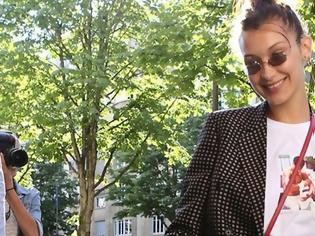 Φωτογραφία για Η Bella Hadid μόλις φόρεσε τη μεγαλύτερη τάση της σεζόν!