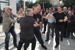 Δίκη για την δολοφονία της Δώρας Ζέμπερη: Πήγαν να λιντσάρουν τον δολοφόνο – «Αλήτη θα σε κάνω κομμάτια» (ΦΩΤΟ & ΒΙΝΤΕΟ)