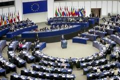 ΕΥΡΩ-ΕΠΑΙΝΟΙ ΓΙΑ ΤΗΝ ΕΛΛΑΔΑ ΚΑΙ ΒΟΛΕΣ ΚΑΤΑ ΜΟΣΚΟΒΙΣΗ ΣΤΟ ΕΥΡΩΚΟΙΝΟΒΟΥΛΙΟ