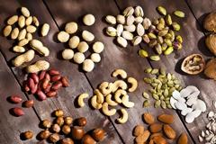 Οι ξηροί καρποί ενισχύουν τo... σπέρμα