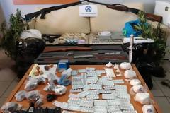 Η «Ελεούσα», τα «τζατζικάκια», η ταμίας και η αντικατασκοπεία στην Αυλίζα